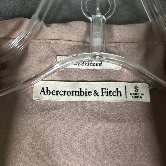 Abercrombie & Fitch Shirt Womens Small Satin Oversized Button Up Long Sleeve - Picture 4 of 10